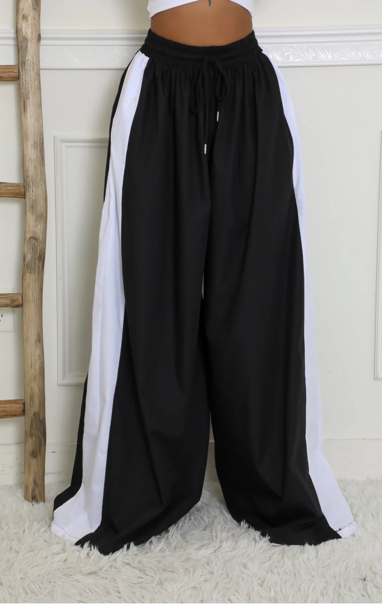 WIDE LEG STRIPE PANTS