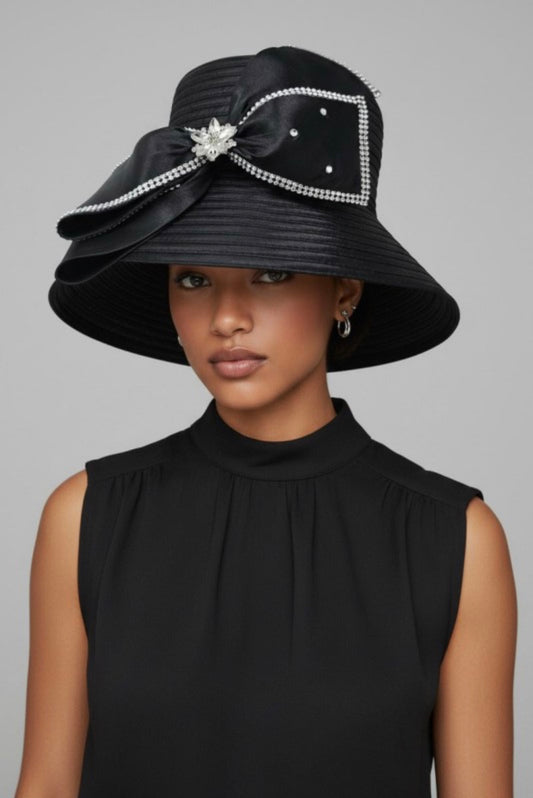 ELEGANT FLORAL STONE
ACCENT HAT