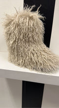 Unique Fur Boot